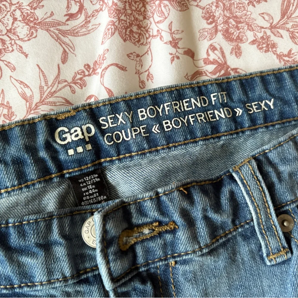 GAP Light Blue Distressed Boyfriend Jeans - Picture 3 of 3